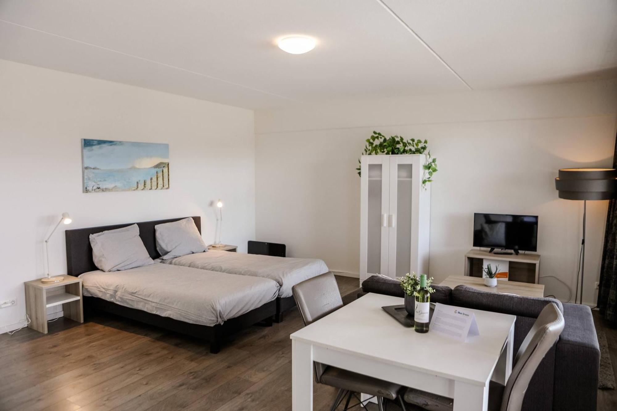 Strand Appartementen Wemeldinge Exterior foto